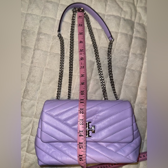 Tory Burch Small Kira Chevron Quilted Bag in Lavender Cloud💜 - Picture 12 of 15